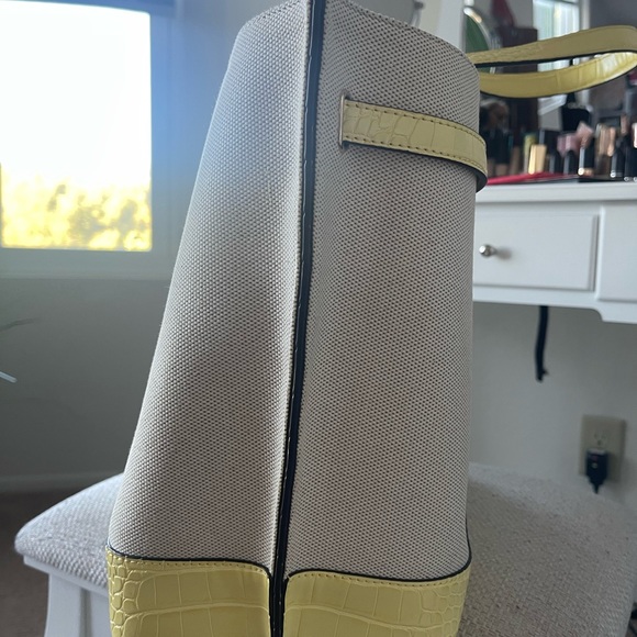 Michael Kors bag - Picture 7 of 8